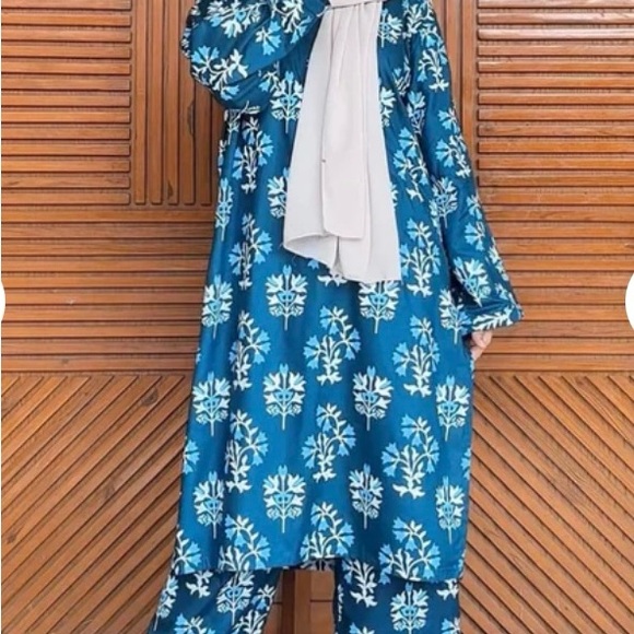 Blue Floral Patterned Pakistani Co-ord set shalwar kameez trousers - Picture 1 of 1